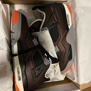 WOMENS AIR JORDAN 4 RETRO-STARFISH
